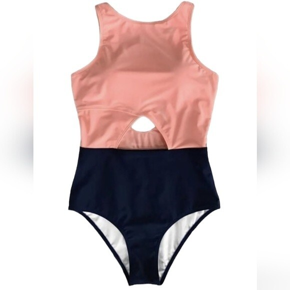 Cupshe Swimsuit Color Block Cut Out One Piece Swimsuit Built in Bra Med NWT - Picture 3 of 9